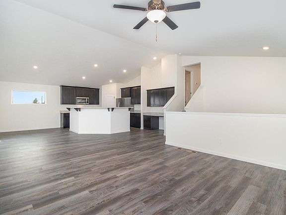 4th image of 9833 187th Ln NW