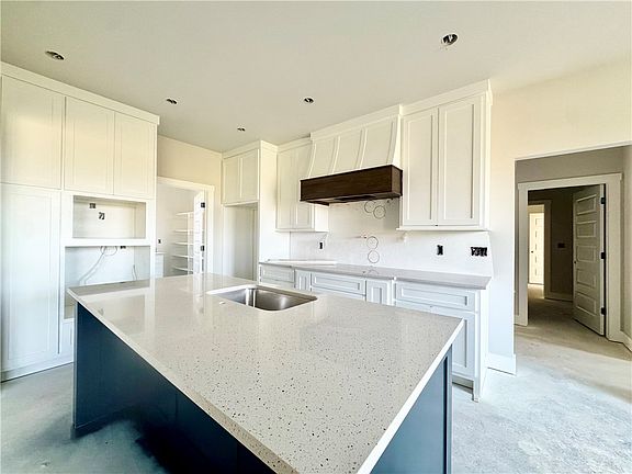 3rd image of 2104 Taylor Orchard Rd