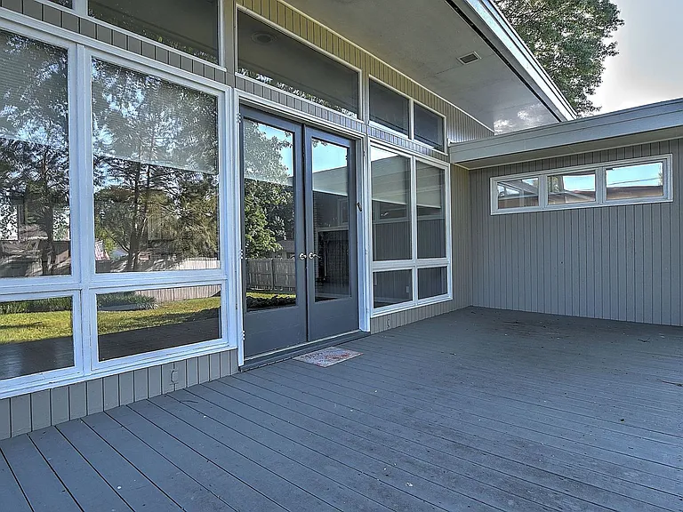2001 Hermitage Dr — Photo 18
