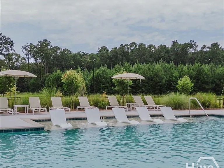 Longleaf Dr — Photo 9