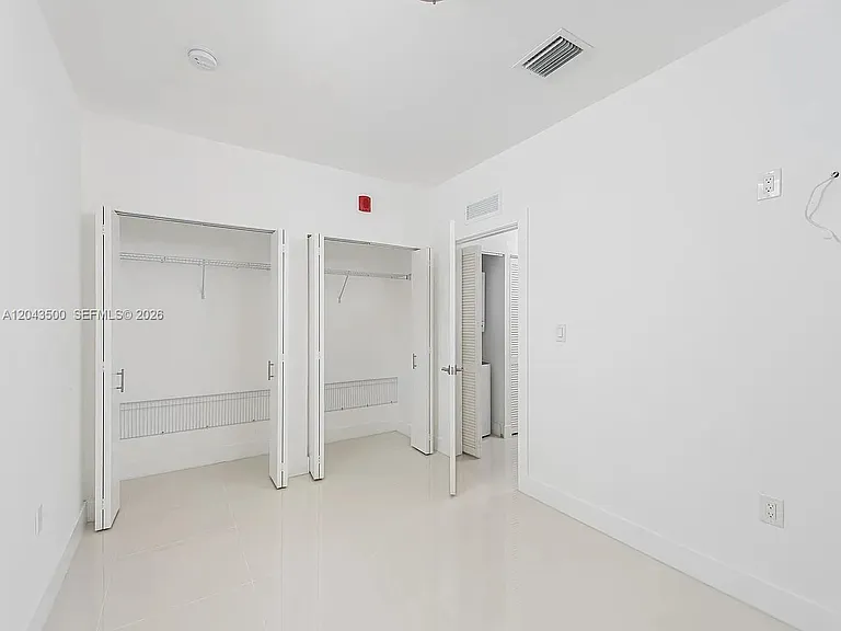 676 NW 47th St #4 — Photo 6