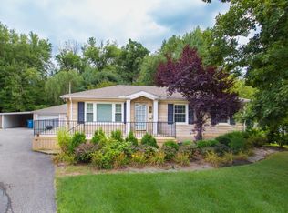 127 Buttercup Rd, Louisville, KY 40218