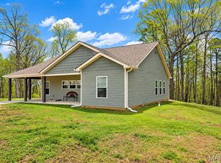 10562 Scarlet Ridge Dr, Potosi, MO 63664