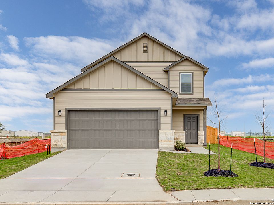 1st image of 2557 Solon Lane