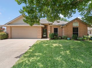 1618 Hyde Park Blvd, Cleburne, TX 76033