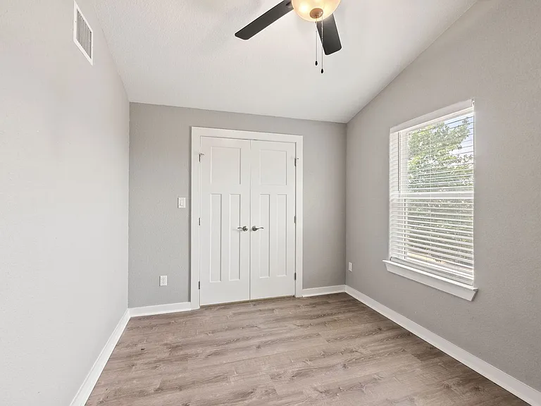 20 Tate Lane — Photo 12