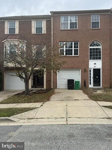 3 bed, 4.0 bath, 1280 sqft, $2,700 — Photo 1