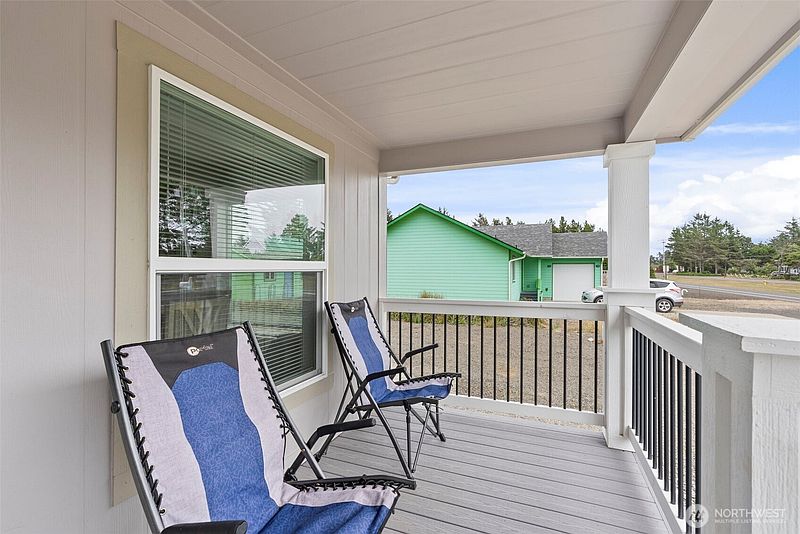 5th image of 130 Pacific Boulevard NW