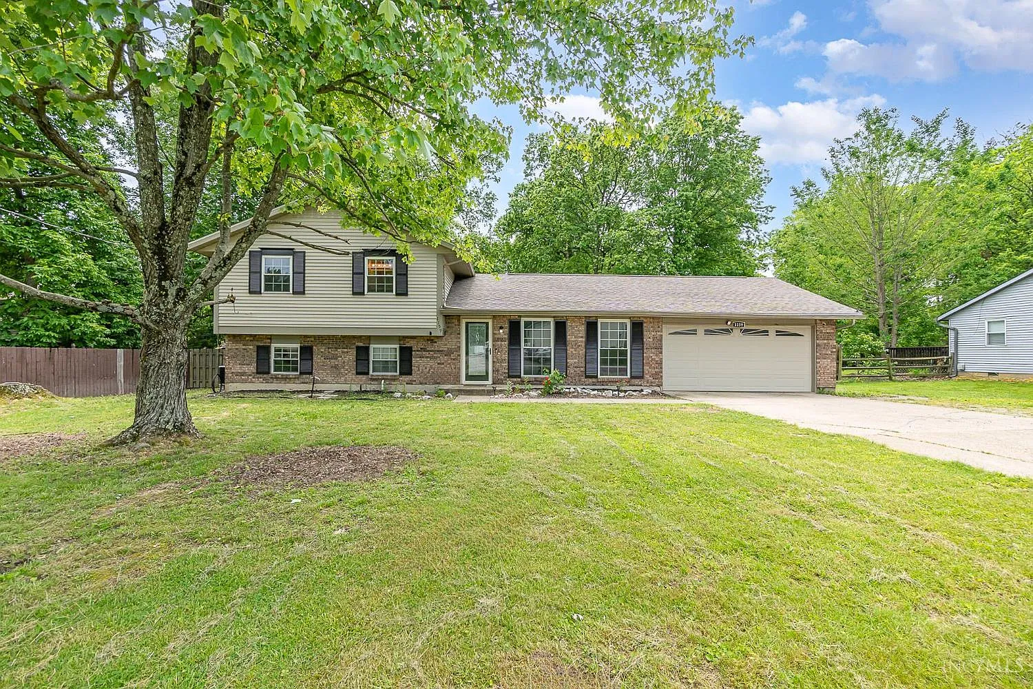 1159 Ferris Rd photo 1