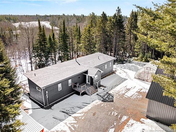 3rd image of 48 Tracy Rd