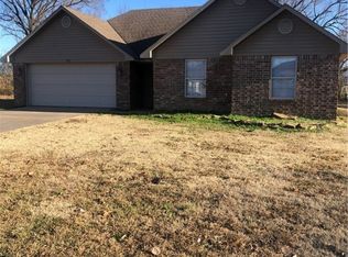 1523 Cherokee Rock Rd, Muldrow, OK 74948