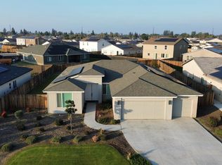 7500 Bristol Spring Ave, Bakersfield, CA 93313