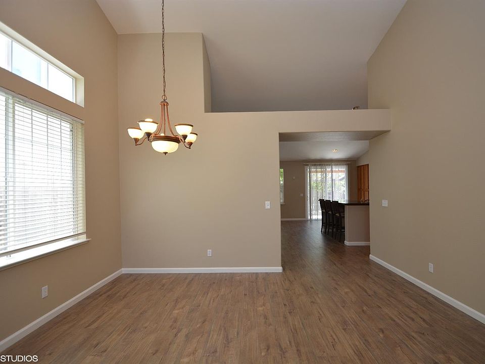 1st image of 10129 Tiziano Dr