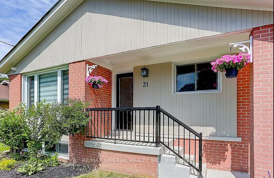3 bed, $2,600 — Photo 2