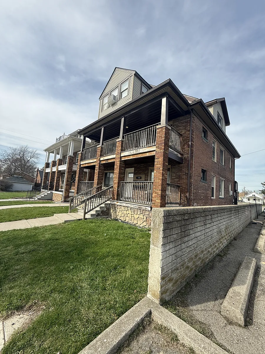 Building Photo - 1308 Hanford Ave #1APT-3
