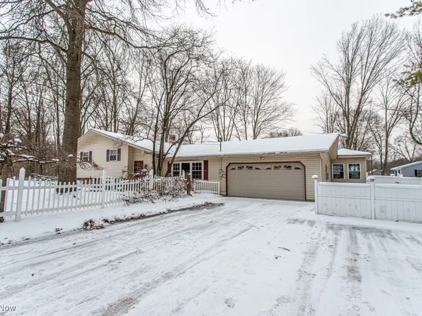 4990 Woodlawn Ave, Newton Falls, OH 44444