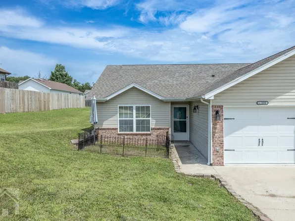 100 Edna St #A, Waynesville, MO 65583