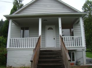 525 NW 10th Ave APT B, Camas, WA 98607