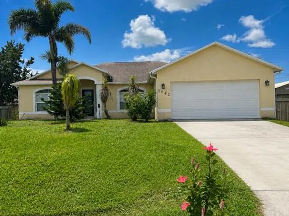 1042 SW Dartmouth Avenue, Port St Lucie, FL 34953