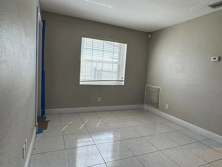 2180 NW 93rd Ave — Photo 15