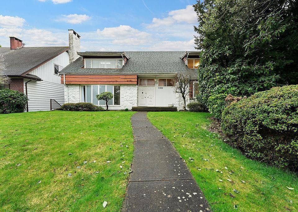 1st image of 1042 W 48th Ave