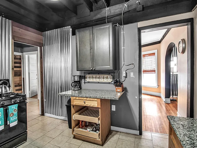 134 E Delavan Ave #1 — Photo 7