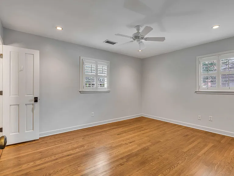 618 Pelzer Dr — Photo 20