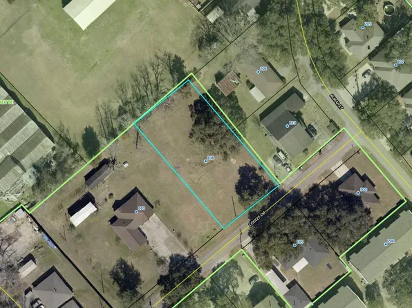 108 Coulee Dr, Lafayette, LA 70508