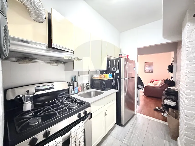 347 W 53rd St #2 — Photo 1