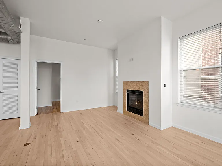 1489 Steele St #201 — Photo 15