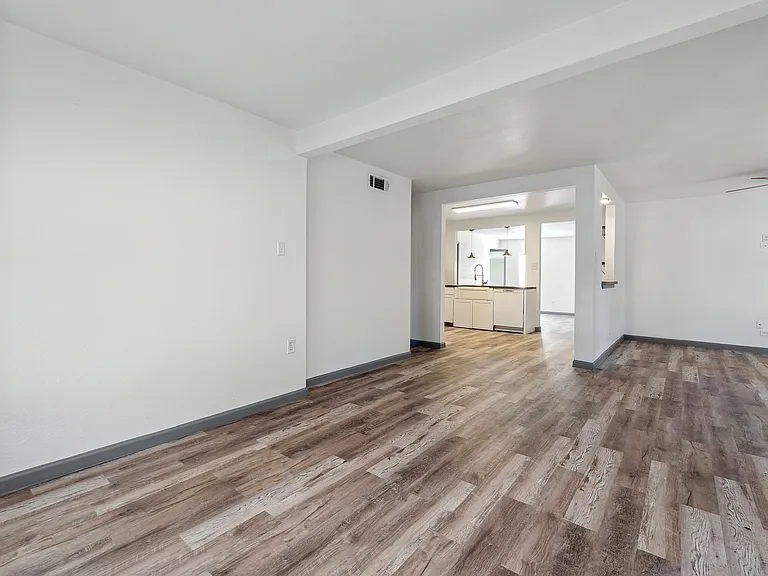 843 Zachry Dr — Photo 10