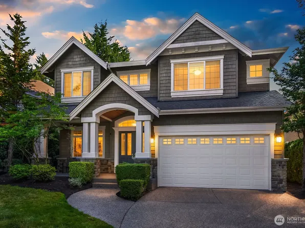 2098 211th Place SE, Sammamish, WA 98075