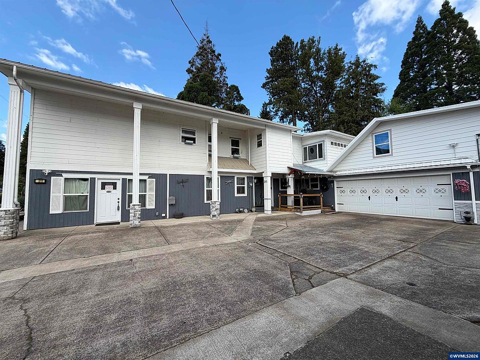 1st image of 211 Sunset Ave N