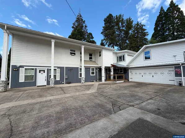 211 Sunset Ave N, Keizer, OR 97303