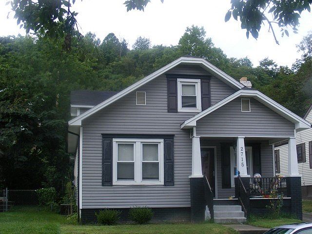 2nd image of 2715 Sherman Rd