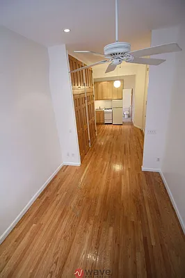 Rented by Wave Real Estate Group | media 10