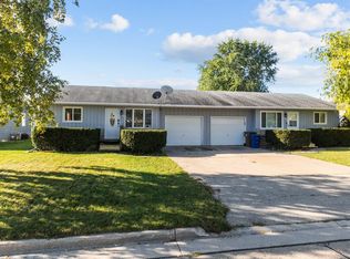 1121 Geneva Rd, Menasha, WI 54952