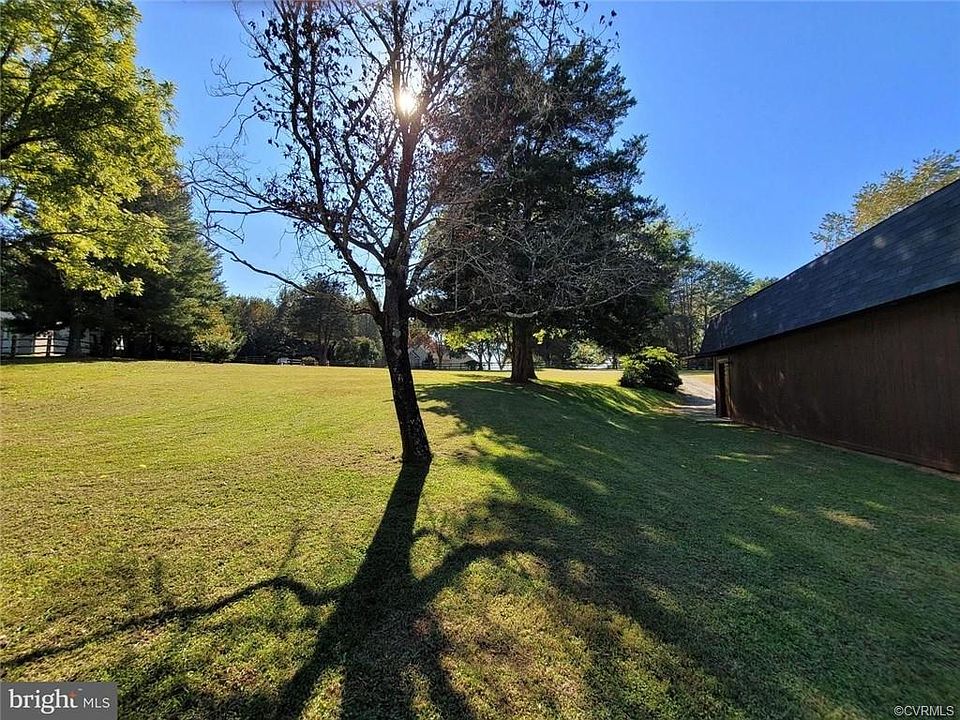 1st image of 42 Cedar Ct