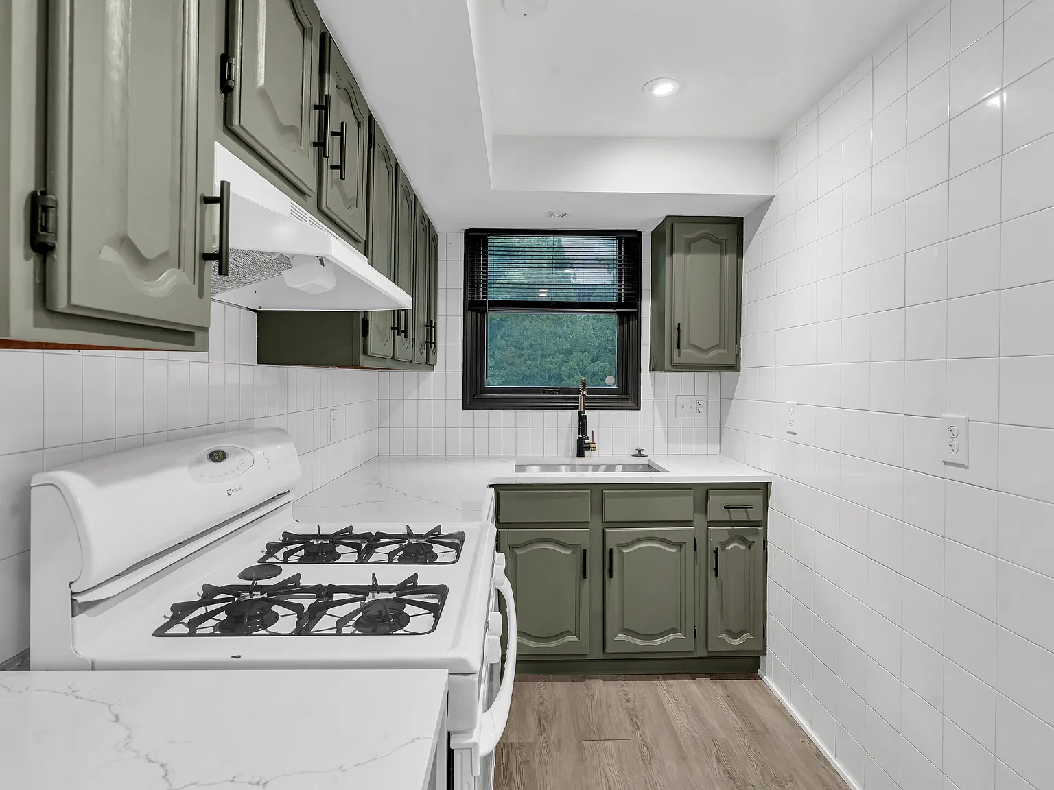 1 bed, 500 sqft, $1,850 — Photo 3