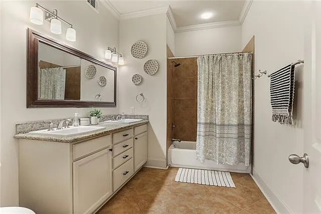 3213 Annunciation St — Photo 13