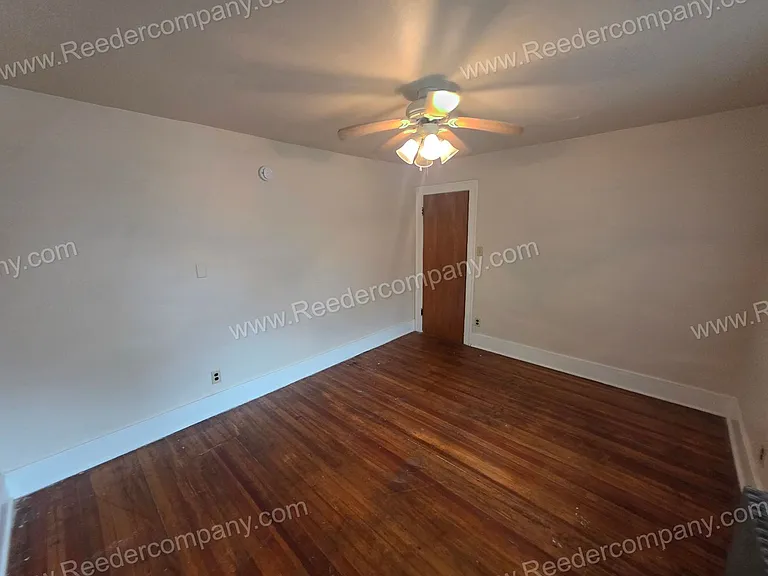35 Carroll Street — Photo 8