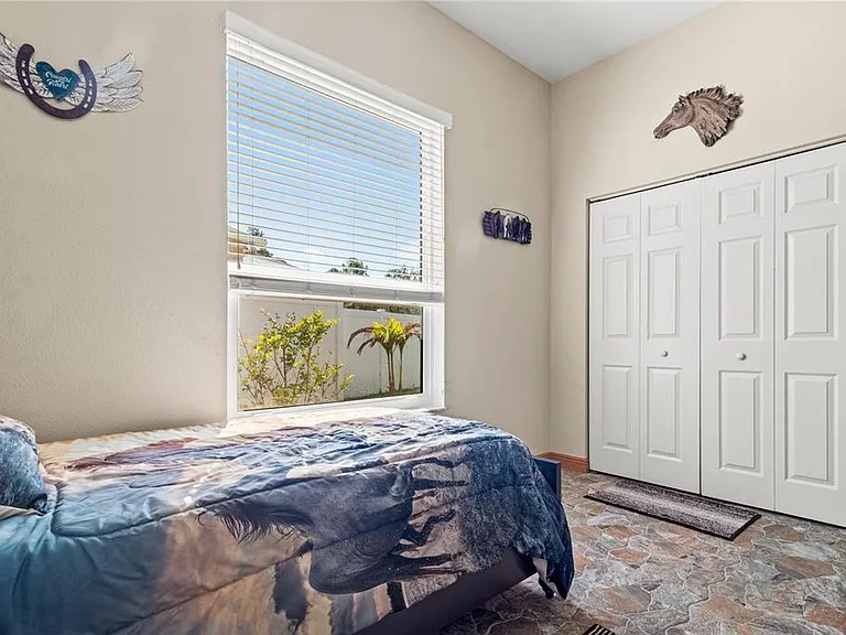 10206 Shooting Star Ct — Photo 32