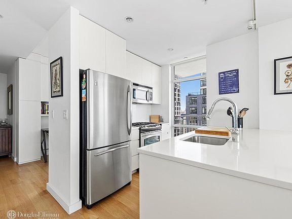 2nd image of 189 Schermerhorn St APT 14A
