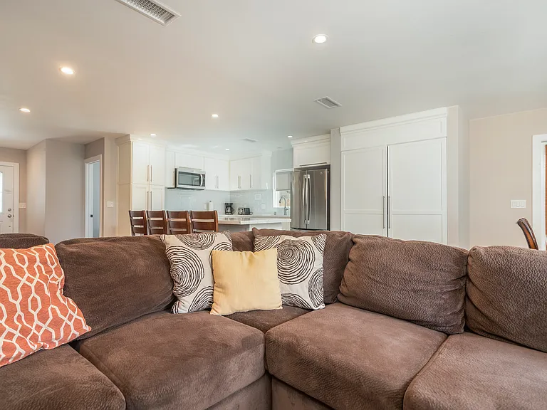 6222 Danbury Way — Photo 38