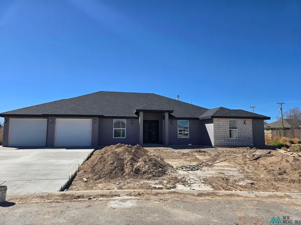 1240 Bella Vita Dr, Roswell, NM 88201
