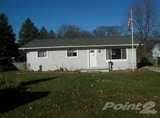 1505 Clinton St, Algonac, MI 48001