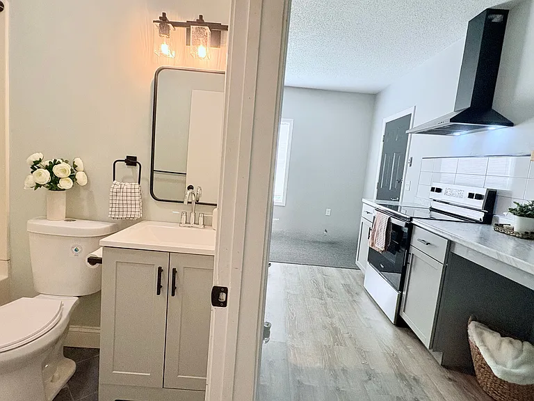 66 Phillips St — Photo 7