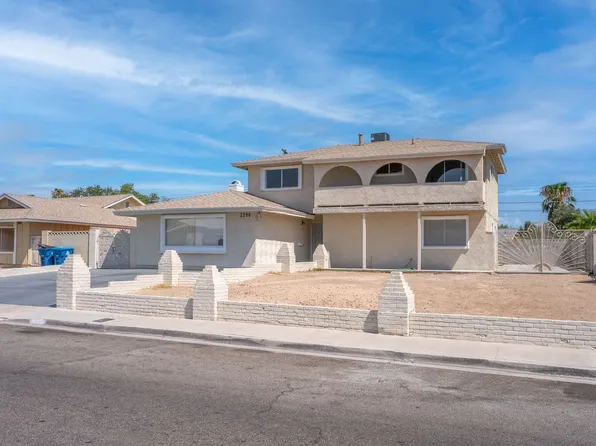2298 Golden Arrow Dr, Las Vegas, NV 89169