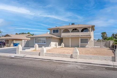 2298 Golden Arrow Dr Photo 1