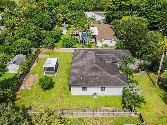 5th image of 9340 SW 177th St